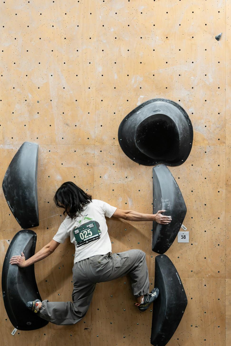 Indoor bouldering walls
